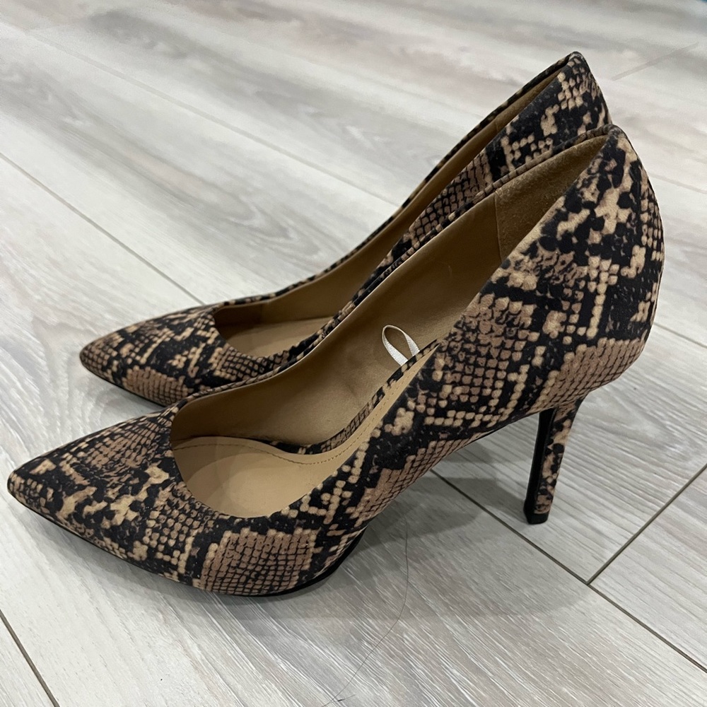 WOMENS 39 H&M Snakeskin Heels